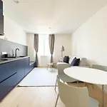 Slataper 19 Tirabora Short Rent, Con Parcheggio Privato 아파트 트리에스테