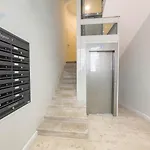 Slataper 19 Tirabora Short Rent, Con Parcheggio Privato Apartment Trieste
