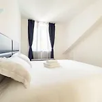 Slataper 19 Tirabora Short Rent, Con Parcheggio Privato Apartment Trieste