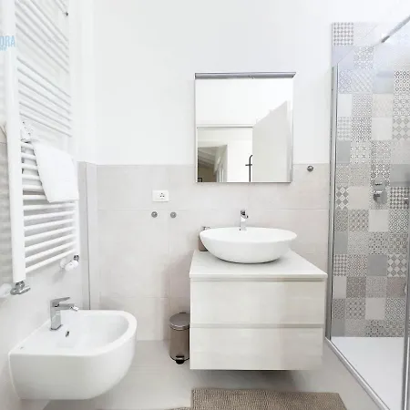 Slataper 19 Tirabora Short Rent, Con Parcheggio Privato