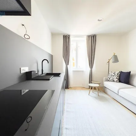 Slataper 19 Tirabora Short Rent Apartment *